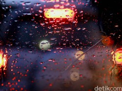 Waspada Potensi Hujan di Jakarta pada Sore dan Malam Ini