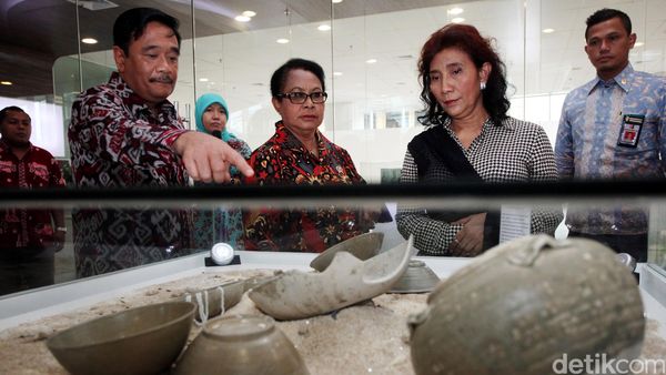 Menteri Susi Tinjau Layanan Satu Atap KKP