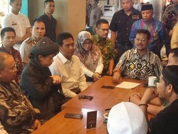 Lawan Teror, Gubernur Sulsel Bertemu Tokoh Agama di Starbucks Makassar