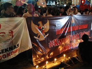 Peserta Aksi Simpati Ledakan Bom Thamrin Semakin Ramai