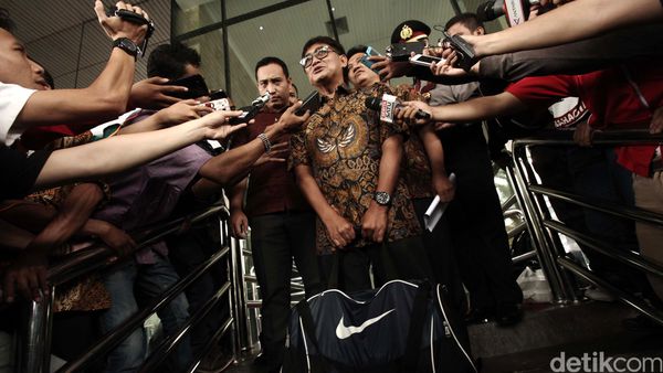 Choel Mallarangeng Diperiksa KPK