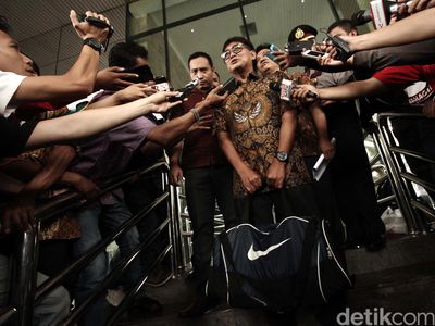 Choel Mallarangeng Diperiksa KPK