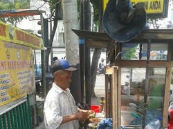 Dibincangkan di Media Sosial, Jamal Tukang Sate: Polisi Nguber-uber Orang pada Nonton