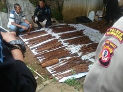 Lakukan Penggalian, Gegana Kembali Temukan Mortir dan Senjata Api di Sukabumi