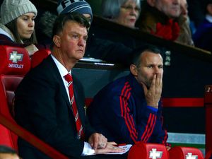 Kisah Ryan Giggs Kena Pukul Louis Van Gaal Semasa di MU Dulu Kisah Ryan Giggs Kena Pukul Louis Van Gaal Semasa di MU Dulu