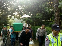 Rico Korban Teror Thamrin Dimakamkan di Boyolali