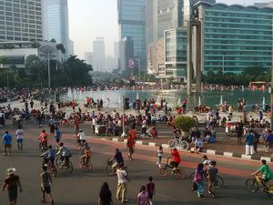 Pasca Teror Thamrin, Ribuan Warga Tetap Antusias Ramaikan Car Free Day di HI