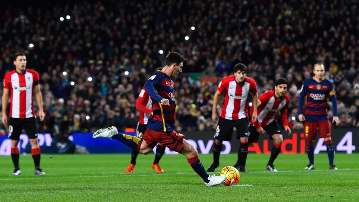 Barca Usulkan Aturan Hukuman Penalti dan Kartu Merah Direvisi