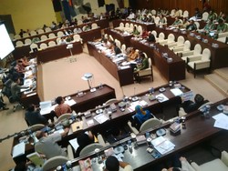 Mendagri Laporkan Evaluasi Pilkada Serentak ke DPR, Ini Hasilnya