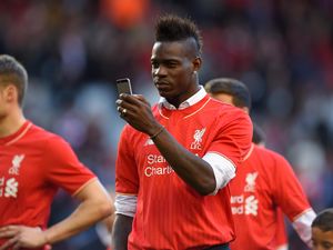 Ditinggal di Liverpool, Balotelli Latihan dengan Tim Cadangan