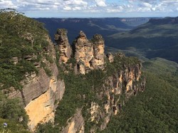 Legenda Cinta 3 Gadis di Blue Mountain, Australia