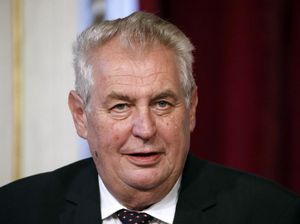 Presiden Ceko Milos Zeman Kembali Masuk Rumah Sakit karena Positif Covid Presiden Ceko Milos Zeman Kembali Masuk Rumah Sakit karena Positif Covid