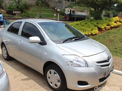 Mau Beli Mobil Bekas Taksi? Wajib Cek Bagian-bagian Ini