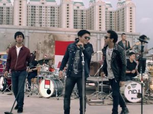 Kolaborasi Serasi Iwan Fals, Nidji, NOAH, dMasiv dan Geisha di Abadi