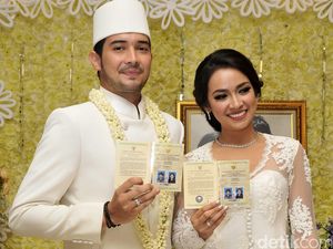 Mantap Berhijab, Aryani Fitriana Masih Belajar