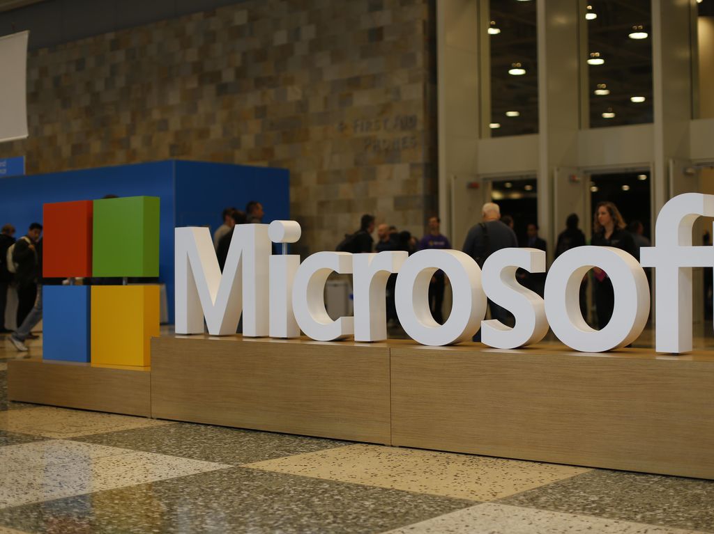 Bahlil Jaring Pengusaha AS, Ungkap Proyek Besar Microsoft di RI