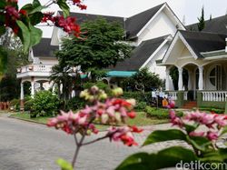 Jalan Kompleks di Bekasi Ditutup Pak RT, ke Mana Kami Harus Mengadu?