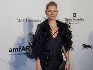 Foto: 5 Gaya Busana Terbaik Kate Moss Sepanjang 2015