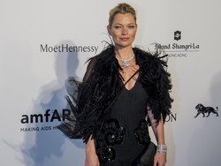 Foto: 5 Gaya Busana Terbaik Kate Moss Sepanjang 2015
