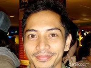 Cerita Fauzi Baadila Makan Kulit Kayu Dicampur Daging Mentah