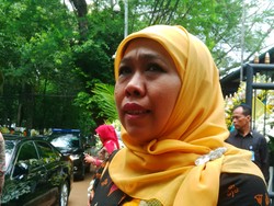 Mensos dan Nusron Wahid Melayat ke Rumah Menteri Susi