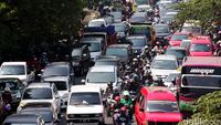 Jalan Lenteng Agung Macet Parah