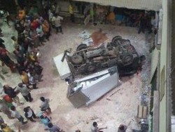 Mobil Boks Jatuh di Pasar Cipulir, 1 Orang Tewas