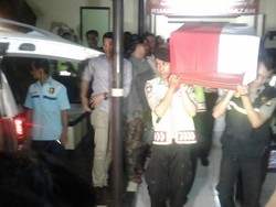 Penghormatan Terakhir untuk Bripka Taufik yang Meninggal Saat Sergap Bandar Narkoba