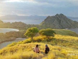 Pantai Pink dan 4 Destinasi Seperti Surga di Flores