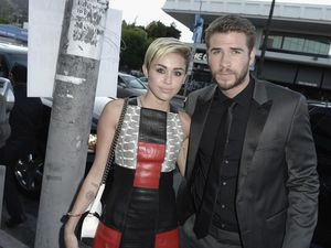 Liam Hemsworth dan Miley Cyrus Dikabarkan Batal Nikah Lagi
