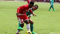 Pertandingan pertama antara PS TNI Wira Malindo versus PS TNI Jenderal Sudirman.