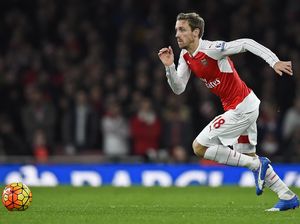 Arsenal Perpanjang Kontrak Monreal