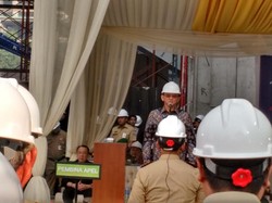 Ahok Jadi Pembina Apel Keselamatan Pekerja di Proyek Hotel Mewah