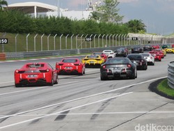 Punya Ferrari? Ikuti Kursus Nyetirnya