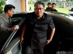 Jampidsus Kejagung dan Kajati Jatim ke KPK, Ada Apa?