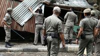 Satpol PP Bongkar Bangunan Liar di Manggarai