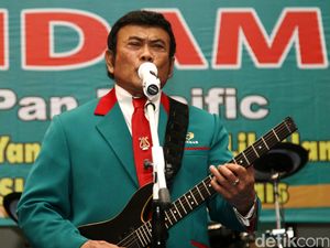 Debby Bantah 15 Tahun Lalu Rhoma Irama Siram dan Usir Inul Daratista