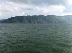 Gunung Berapi Toba Hampir Musnahkan Manusia, Tetapi Juga Bantu Penyebarannya