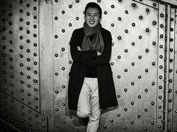 Penyanyi Veteran Yoo Hee Yeol Beri Dukungan untuk Tzuyu dan Twice