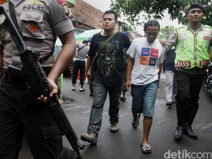 Operasi di Berlan, Polisi Tangkap Sejumlah Orang Operasi di Berlan, Polisi Tangkap Sejumlah Orang