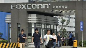 Cerita Pilu Buruh di Balik Kecanggihan Gadget Apple dan Amazon