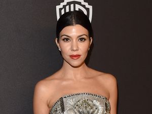 Kourtney Kardashian Oleskan Madu di Kulit untuk Jaga Kecantikan