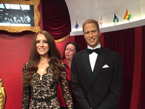 Saat Rambut Kate Middleton Disisir Sebelum Foto Bersama