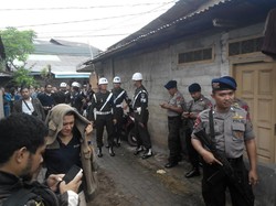 Suasana Saat Polisi dan TNI Masuk ke Jl Slamet Riyadi dan Berlan Gelar Razia Narkoba