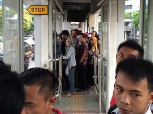Lama Banget Sampai 40 Menit untuk Nunggu Bus TransJ Koridor 6 Arah Monas