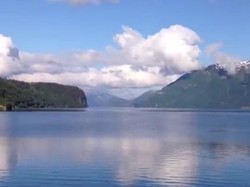 Legenda Ular Raksasa di Danau Terdalam Eropa