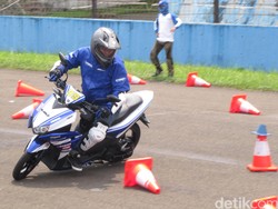 Yamaha Aerox 125LC Lincah di Sirkuit