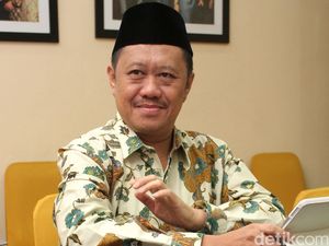 Masuk Belakangan, Aidul Fitriciada Jadi Ketua KY