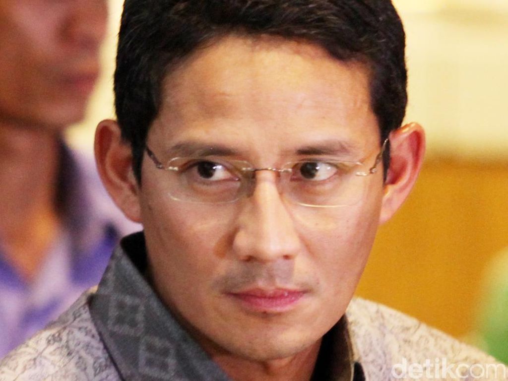 Kritik Keras Sandiaga: Rest Area Jangan Dikuasai Perusahaan Besar! Kritik Keras Sandiaga: Rest Area Jangan Dikuasai Perusahaan Besar!