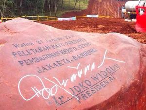 Proyek Elevated Dihentikan, Bagaimana dengan Kereta Cepat JKT-BDG? Proyek Elevated Dihentikan, Bagaimana dengan Kereta Cepat JKT-BDG?